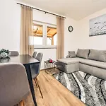 Matanovi Dvori-3 By Interhome Vir