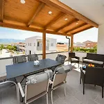 Apartament Matanovi Dvori-3 By Interhome *