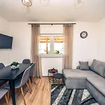 Matanovi Dvori-3 By Interhome Apartament