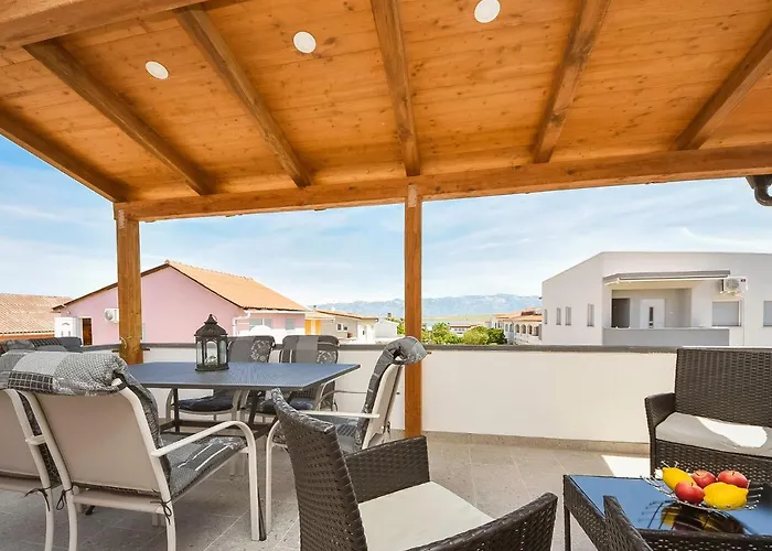 아파트 Matanovi Dvori-3 By Interhome *