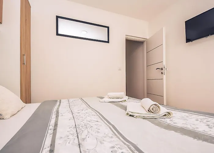 Matanovi Dvori-3 By Interhome 아파트