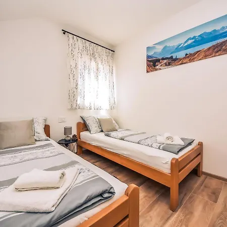 Апартаменты Matanovi Dvori-3 By Interhome *