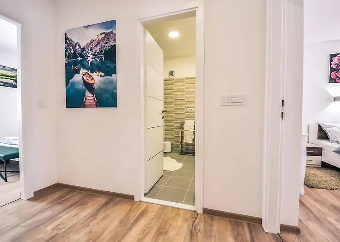 Matanovi Dvori-3 By Interhome * Vir