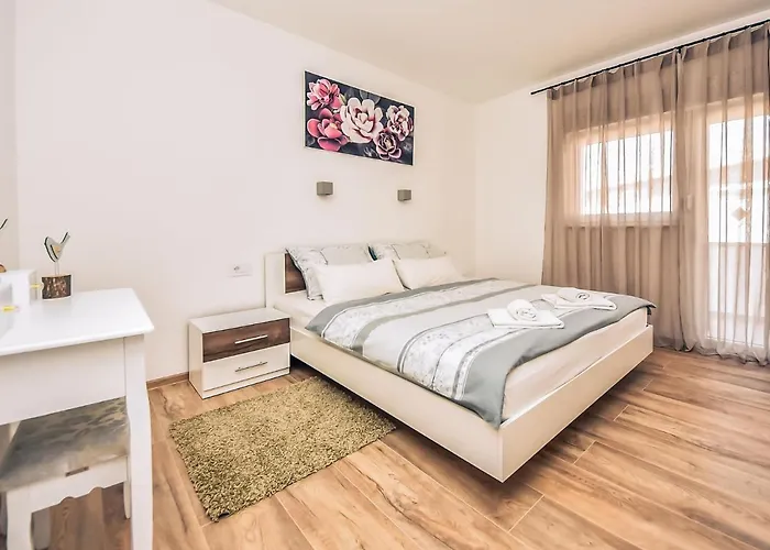Matanovi Dvori-3 By Interhome Vir